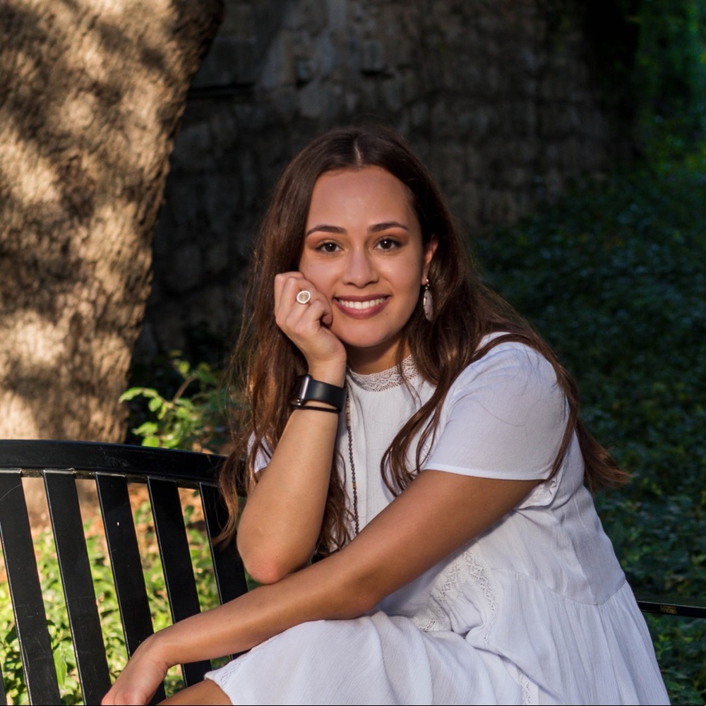 Meet your Posher, Julia